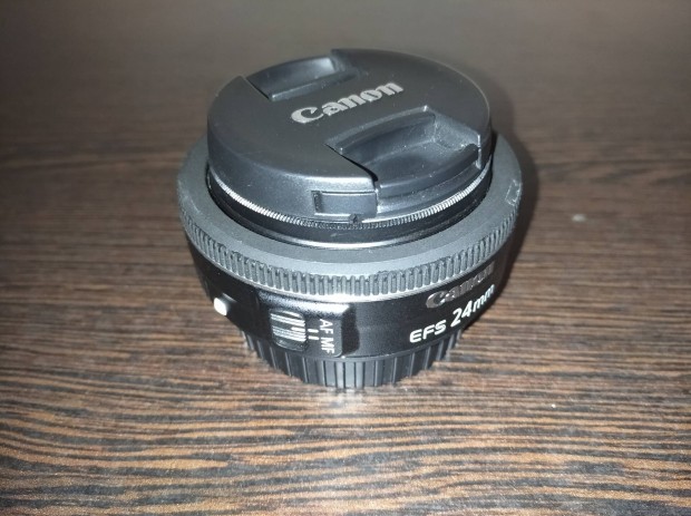 Canon 24mm 2.8 stm objektv 