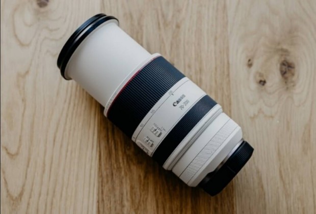 Canon 70-200mm rf 2.8 is ( 70-200) 