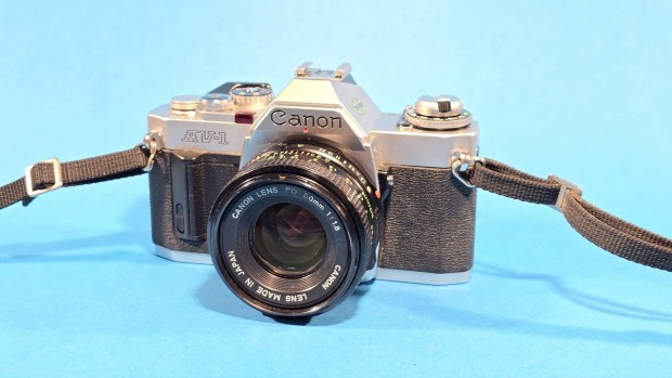 Canon AV-1 fnykpezgp fd 1.8 50mm 