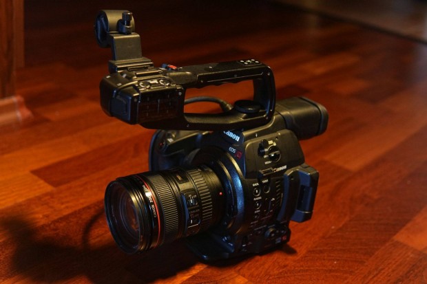 Canon C100 mark II