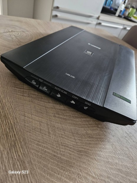 Canon Canoscan Lide 220 scanner