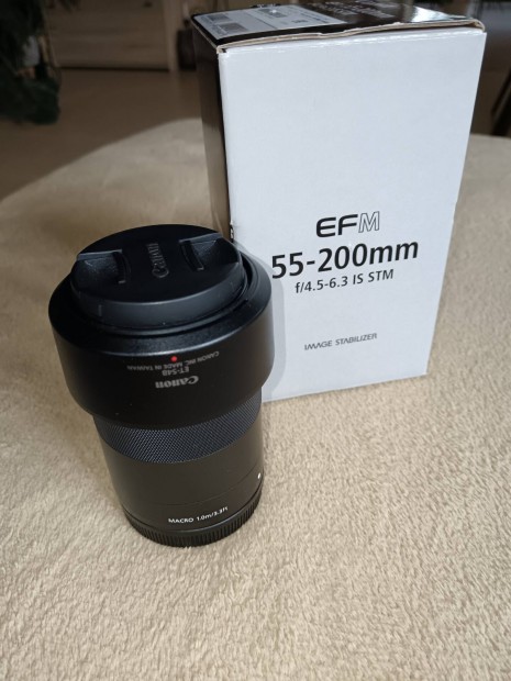 Canon EFM 55-200mm objektv 