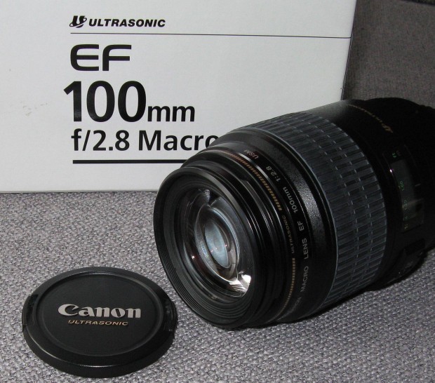 Canon EF 100mm f/2.8 Macro USM