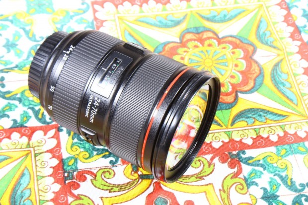 Canon EF 24-70 mm 2.8 L USM II objektv 