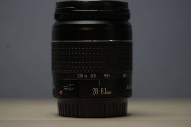 Canon EF 28-80 objektv