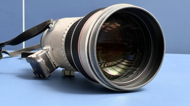 Canon EF 300 mm F2.8