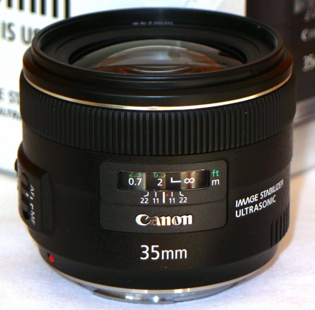 Canon EF 35 mm 2 Is USM ( 35mm )