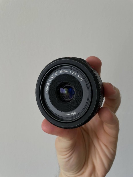 Canon EF 40mm 2.8 pancake objektv