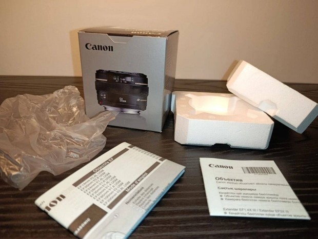 Canon EF 50MM f/1.4 USM box Objekt�v n�lk�l!!!