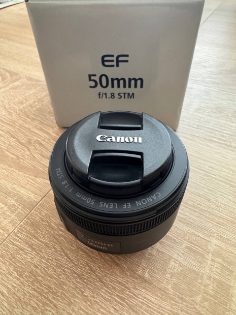 Canon EF 50mm Dinak