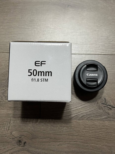 Canon EF 50mm f/1.8 STM