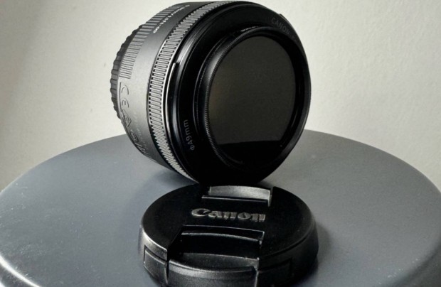 Canon EF 50mm objektv