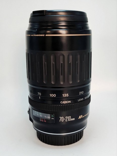 Canon EF 70-210 3.5-4.5 USM