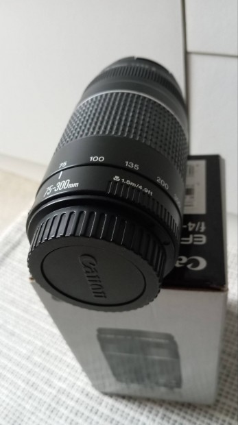 Canon EF 75-300 mm f/4-5.6 III objektv