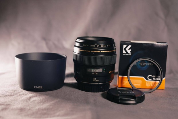 Canon EF 85 mm f 1.8 USM