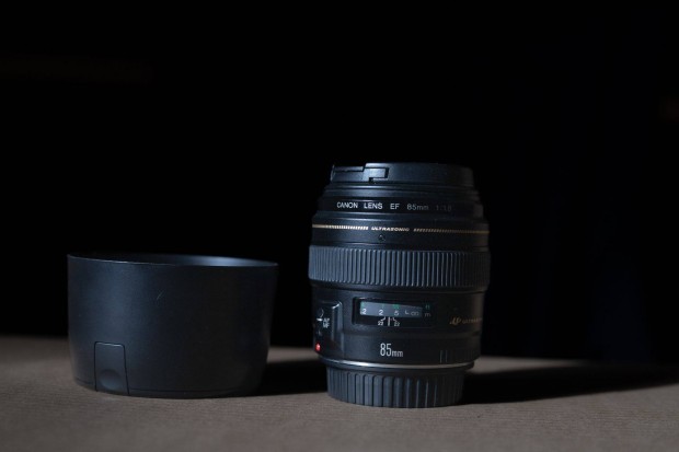 Canon EF 85mm f/1.8 USM objektív