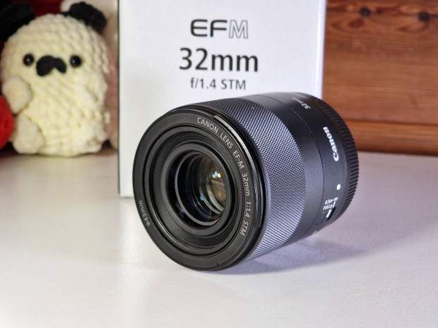 Canon EF-M 32mm 1.4