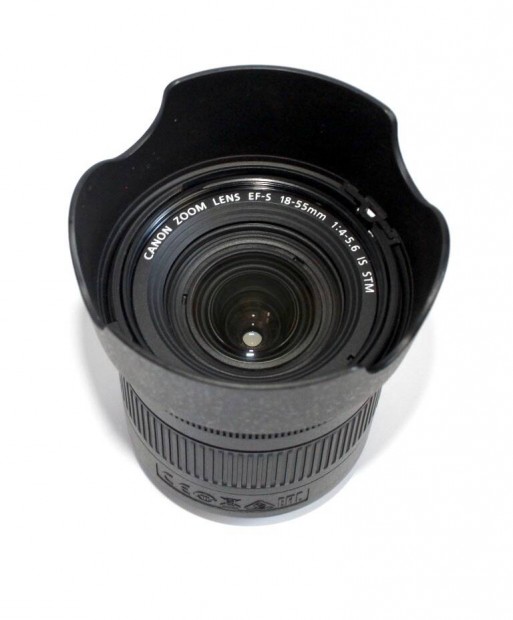 Canon EF-S 18-55mm lS STM