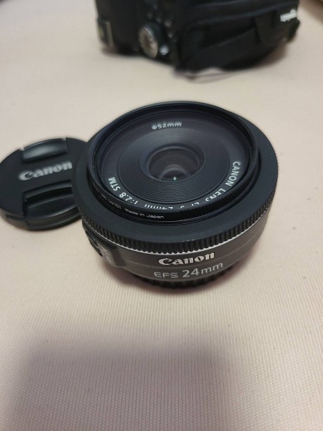 Canon EF-S 24MM F.2.8 STM