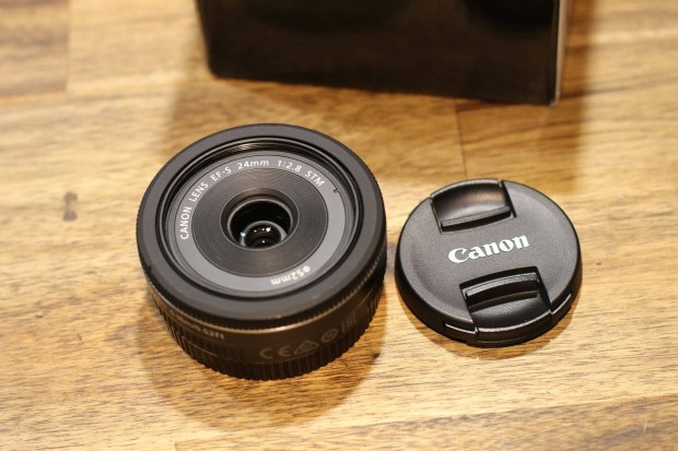 Canon EF-S 24mm f / 2.8 STM