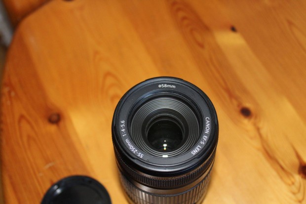 Canon EF-S 55-250 55 250 Is objektív. Foxpost egyeztetés után!