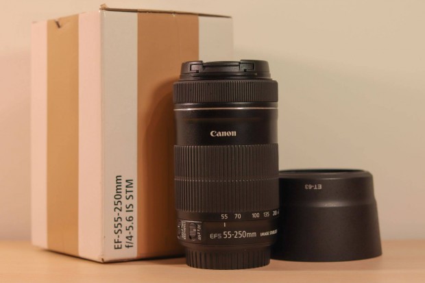 Canon EF-S 55-250mm f/4-5.6 Is STM objektv