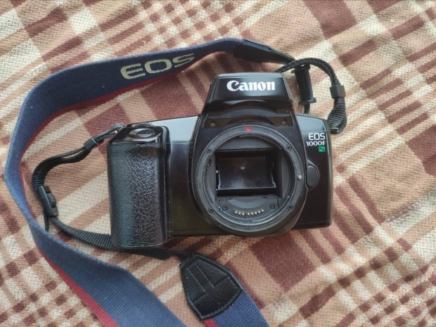 Canon EOS 1000F analg filmes fnykpezgp 