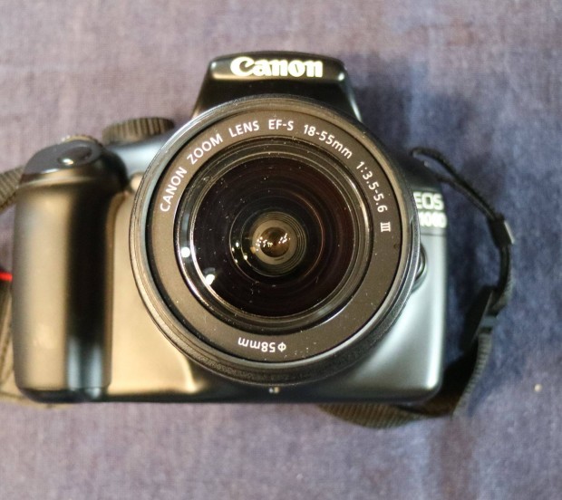 Canon EOS 1100D fnykepezgp EF-S 18-55 III ovjektvval