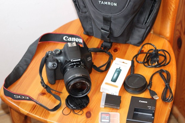 Canon EOS 1300D 5160 expo, 18-55mm obi. Foxpost egyezetés után!