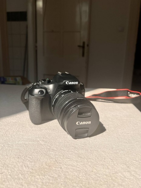 Canon EOS 1300D +18-55 mm objektív+táska