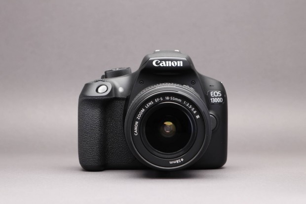 Canon EOS 1300D vz + Canon EF-S 18-55mm III 2983 exp / Fnyrtk
