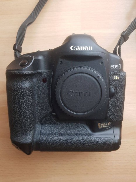 Canon EOS 1D MARK ii elad kategria vlts miatt