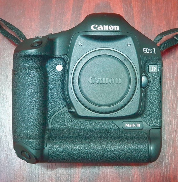 Canon EOS-1D Mark III (2317 expo, Csere Is)