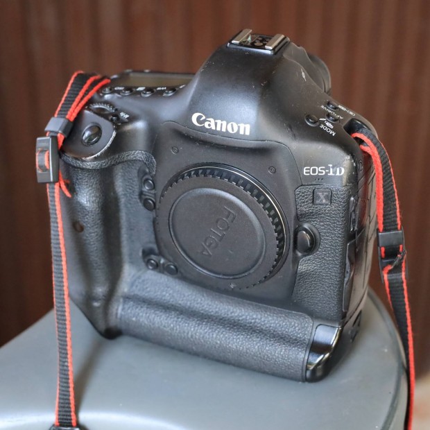 Canon EOS 1Dx profi digitlis vz dobozban tartozkaival 92e expoval
