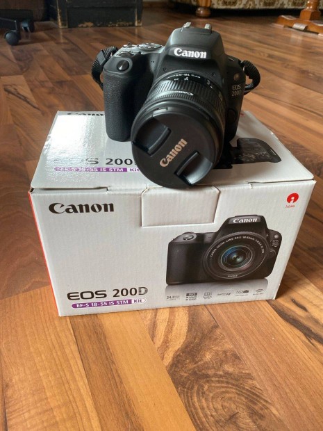 Canon EOS 200D 2230expo +18-55mm STM kit obi, Foxpost egyeztets utn