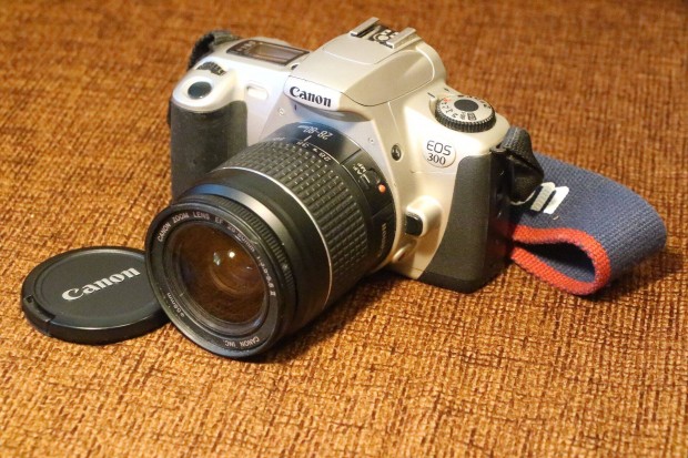 Canon EOS 300 analg filmes fnykpezgp 28-80/4.5-5.6-os objektvvel