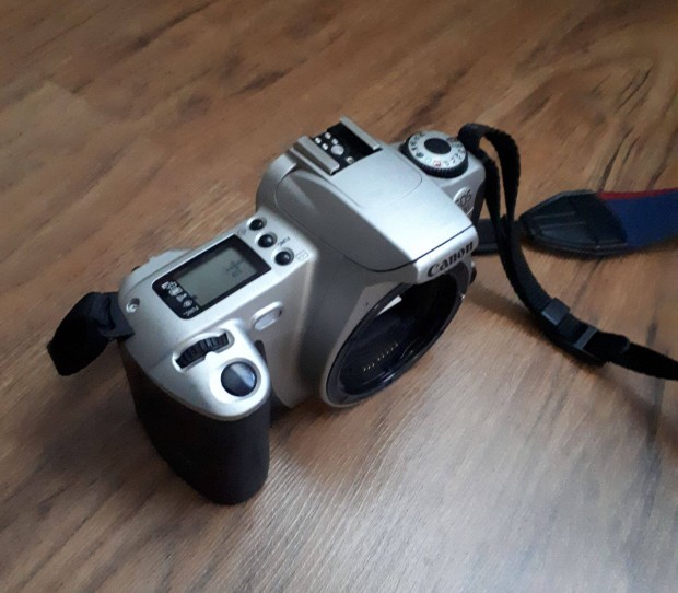 Canon EOS 300 fényképezőgép