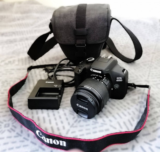 Canon EOS 4000D + EF-S 18-55mm fényképezőgép