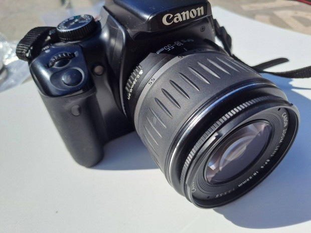 Canon EOS 400D + Canon 18-55 mm f3.5-5.6 objektv szett