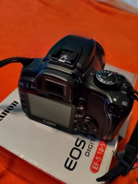 Canon EOS 400D tkrreflexes fnykpezgp s tartozkok