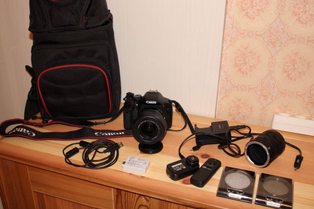 Canon EOS 550D 10300 expo 18-55 kit obi, Foxpost egyeztetés után!