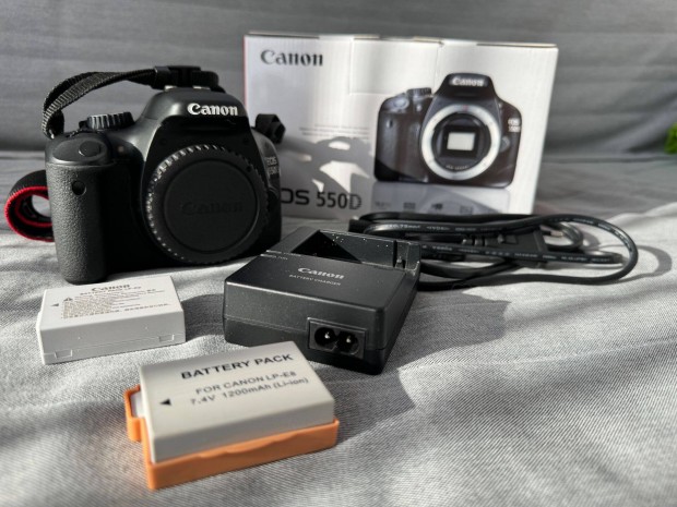 Canon EOS 550D Fnykpezgp, kamera