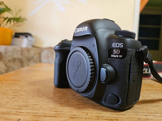 Canon EOS 5D mk IV