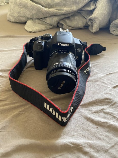 Canon EOS 700D