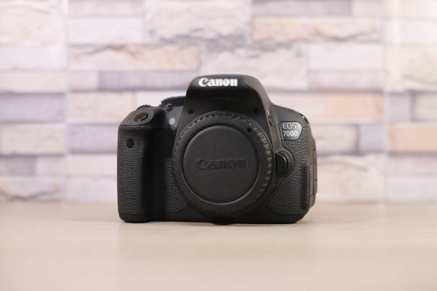 Canon EOS 700D - 6 hnap garancia