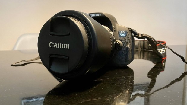 Canon EOS 700d 18-135 Is STM F/3.5-5.6 DSLR + tartozkokkal elad