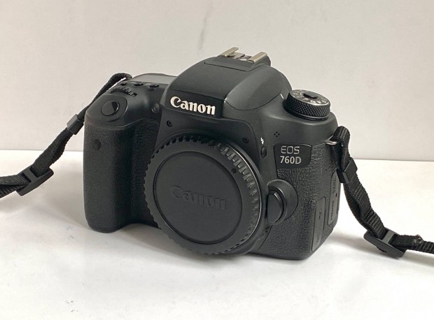 Canon EOS 760D tartozkokkal, objektvekkel is