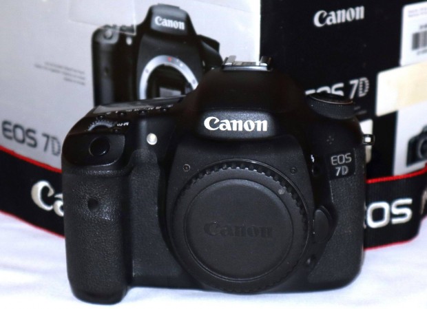 Canon EOS 7D dobozban