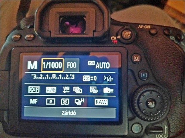 Canon EOS 80D