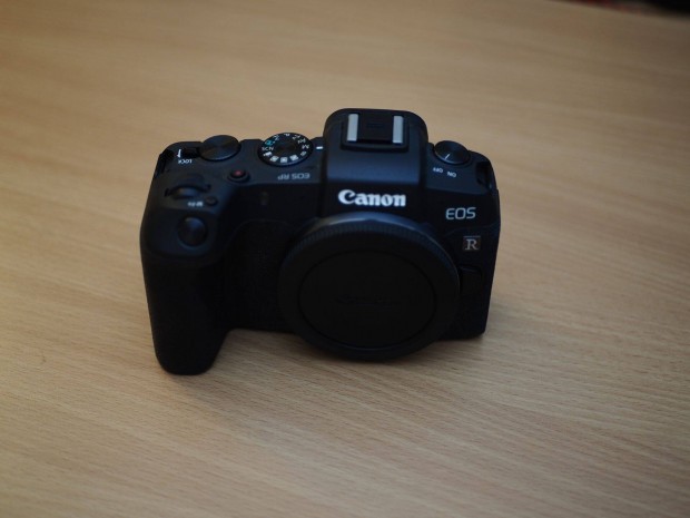 Canon EOS RP vz